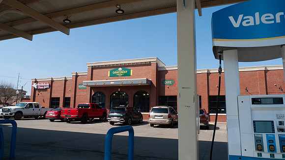 Oakcrest Market, Godfathers Pizza and Valero station, Fort Smith