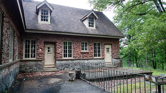 Natchez Trace State Park, Tennessee, group lodge