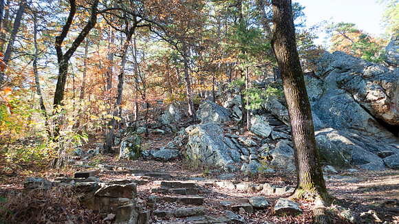 Robber's Cave State Park, cave trail with rocks and autumn color