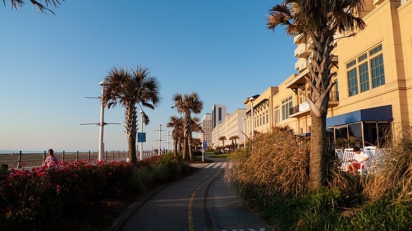 The boardwalk along the ocean at Virginia Beach